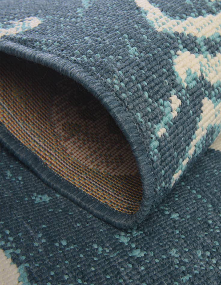 Detail image of 7' 10 x 7' 10  Washable Coastal Indoor / Outdoor Square Rug