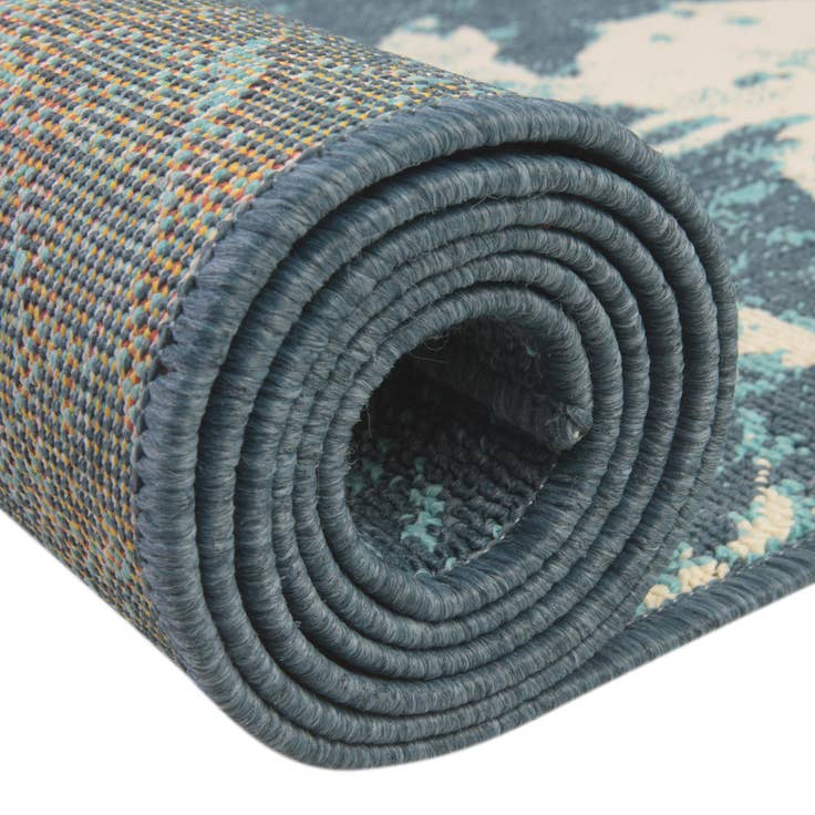 Detail image of 7' 10 x 7' 10 Easy-Clean Coastal Indoor / Outdoor Square Rug
