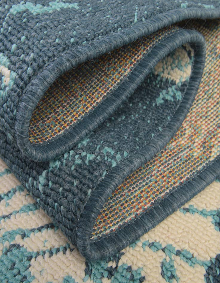 Detail image of 7' 10 x 7' 10  Washable Coastal Indoor / Outdoor Square Rug