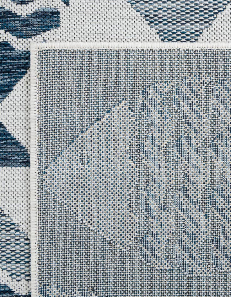 Detail image of 5' 3 x 5' 3 Easy-Clean Coastal Indoor / Outdoor Square Rug