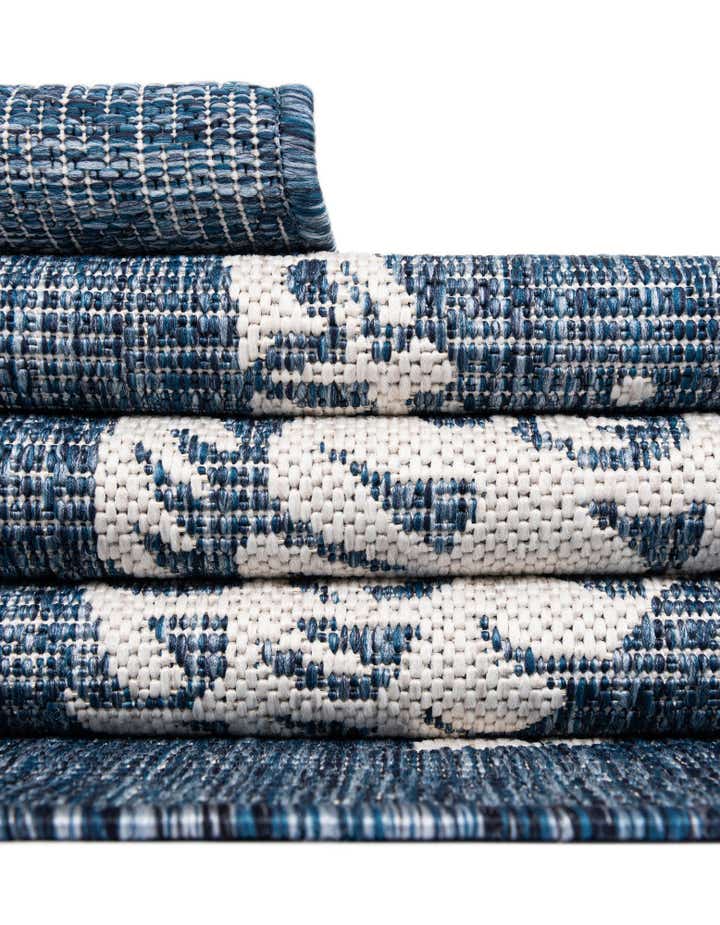 10' x 10' Easy-Clean Coastal Indoor / Outdoor Square Rug