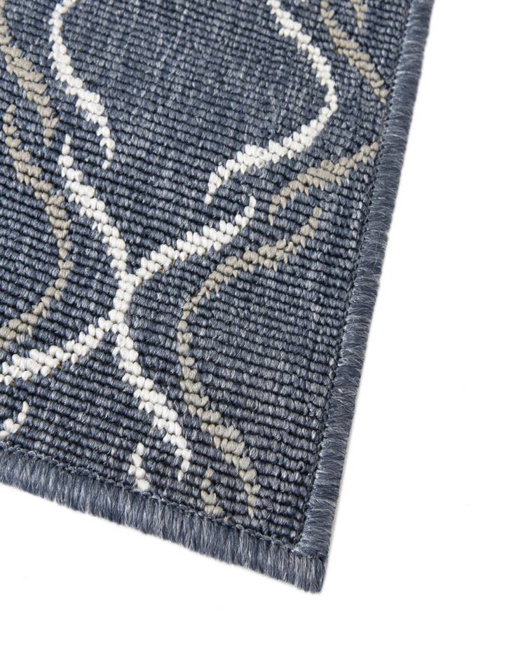 Detail image of 7' 10 x 7' 10 Washable Lattice Indoor / Outdoor Square Rug