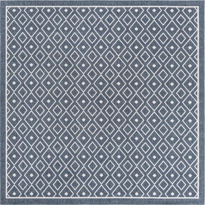 7' 10 x 7' 10 Easy-Clean Lattice Indoor / Outdoor Square Rug