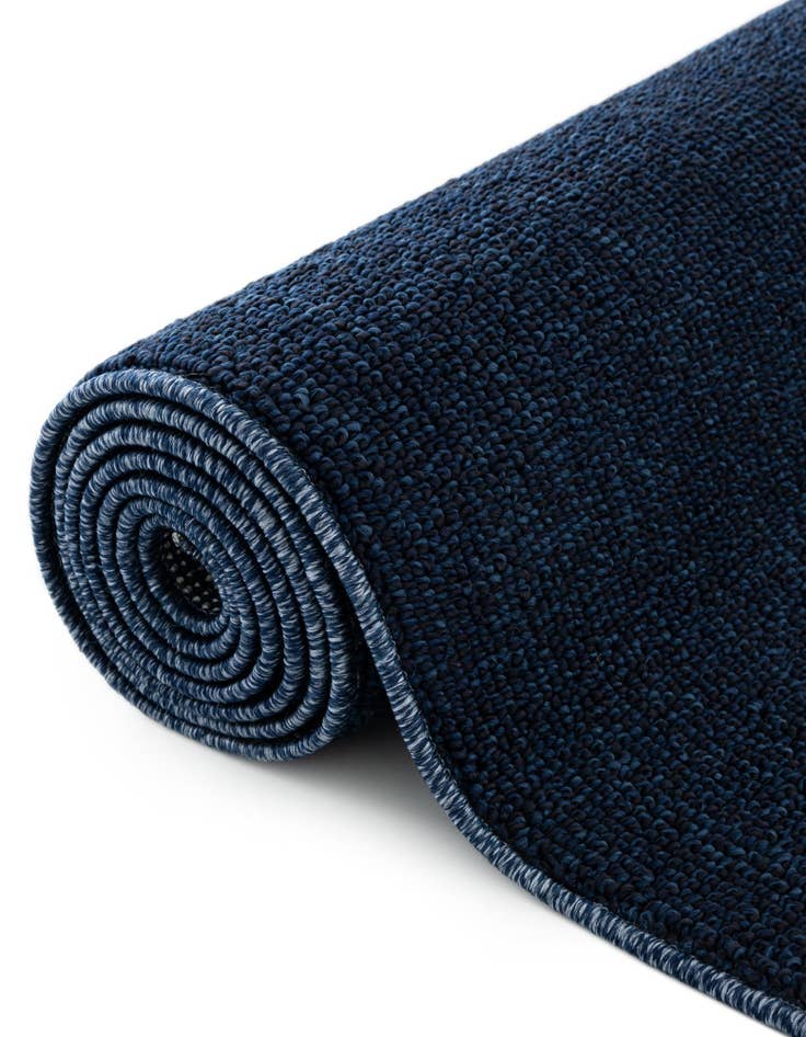 Detail image of 7' 10 x 7' 10  Washable Solid Indoor / Outdoor Square Rug