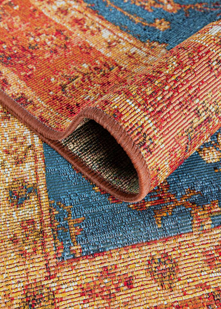 7' 10 x 7' 10 Easy-Clean Traditional Indoor / Outdoor Square Rug