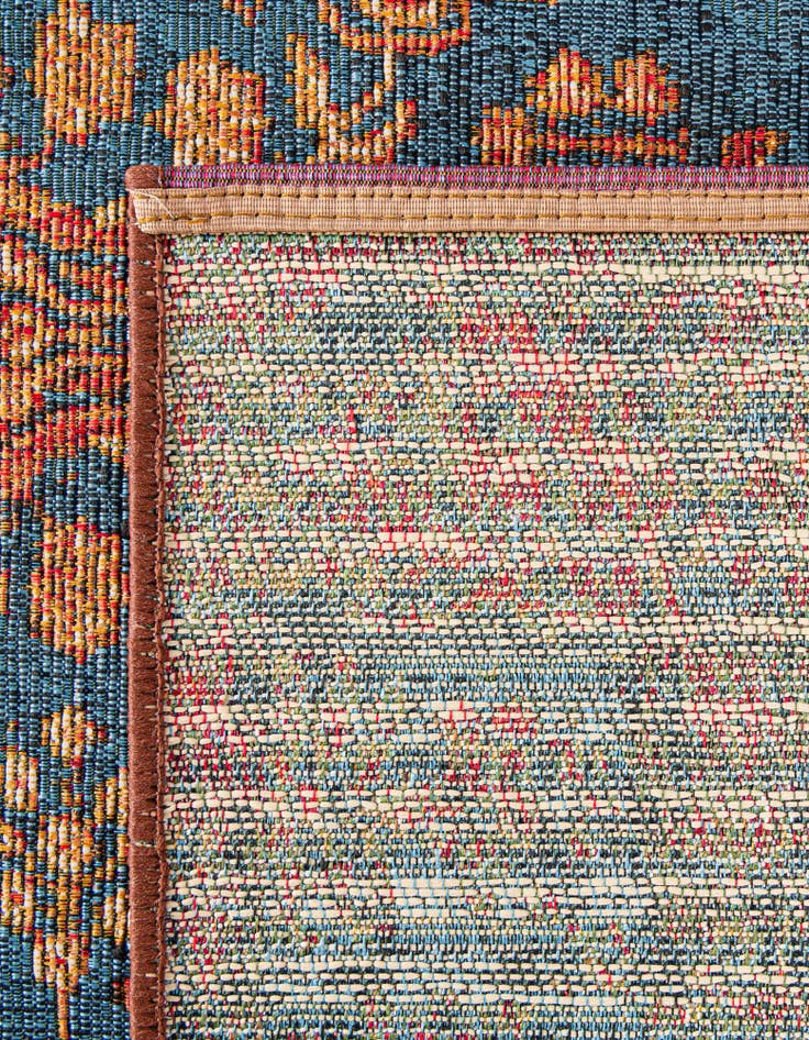 Detail image of 10' x 10'  Washable Traditional Indoor / Outdoor Square Rug