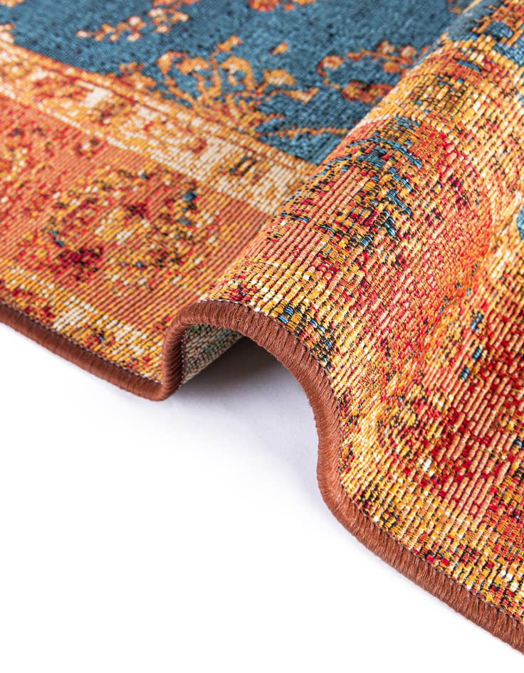 Detail image of 10' x 10'  Washable Traditional Indoor / Outdoor Square Rug