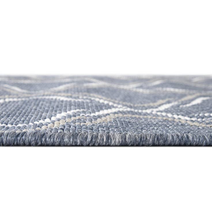 Detail image of 7' 10 x 7' 10 Easy-Clean Trellis Indoor / Outdoor Square Rug