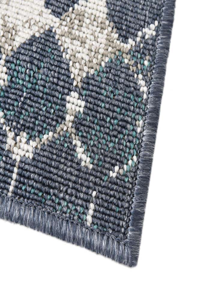 7' 10 x 7' 10 Easy-Clean Trellis Indoor / Outdoor Square Rug