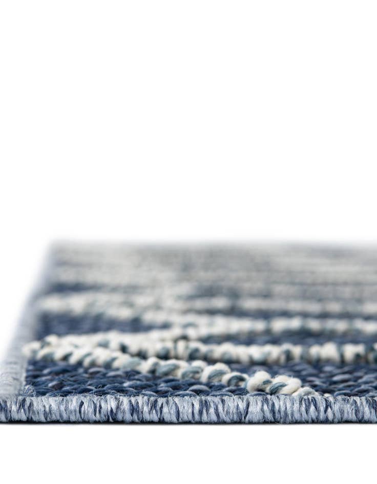 Detail image of 7' 10 x 7' 10  Washable Trellis Indoor / Outdoor Square Rug