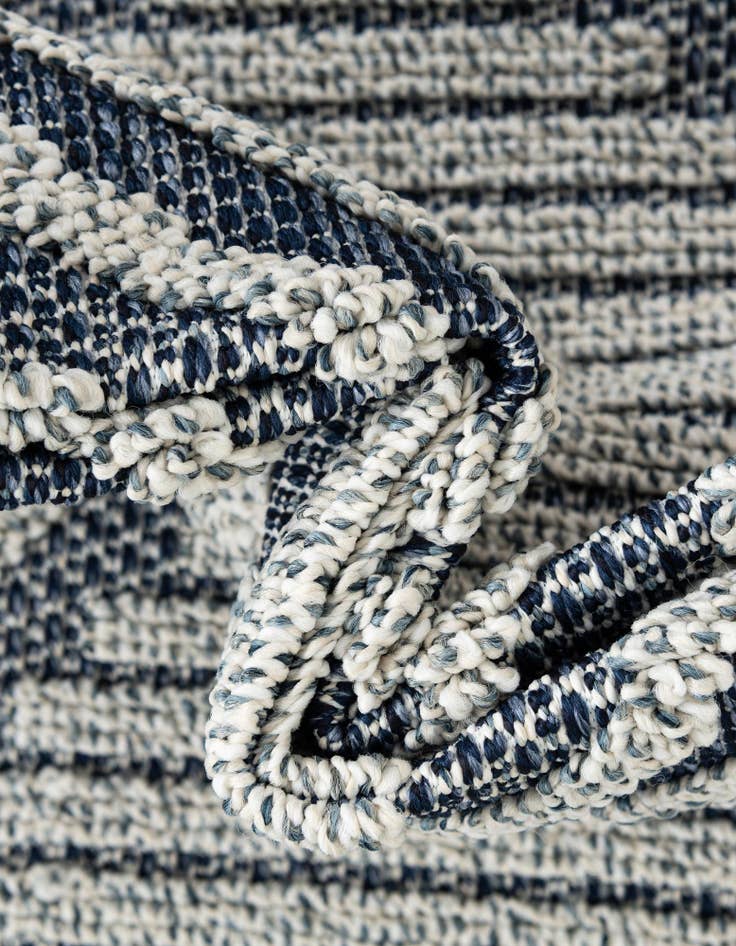 Detail image of 7' 10 x 7' 10  Washable Trellis Indoor / Outdoor Square Rug