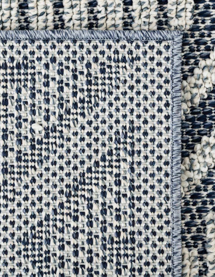 Detail image of 7' 10 x 7' 10 Easy-Clean Trellis Indoor / Outdoor Square Rug