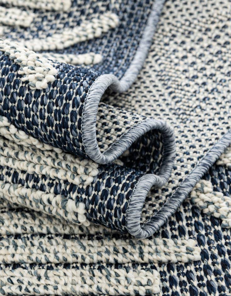 Detail image of 7' 10 x 7' 10  Washable Trellis Indoor / Outdoor Square Rug