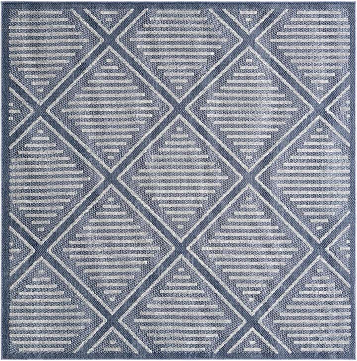 7' 10 x 7' 10 Easy-Clean Trellis Indoor / Outdoor Square Rug