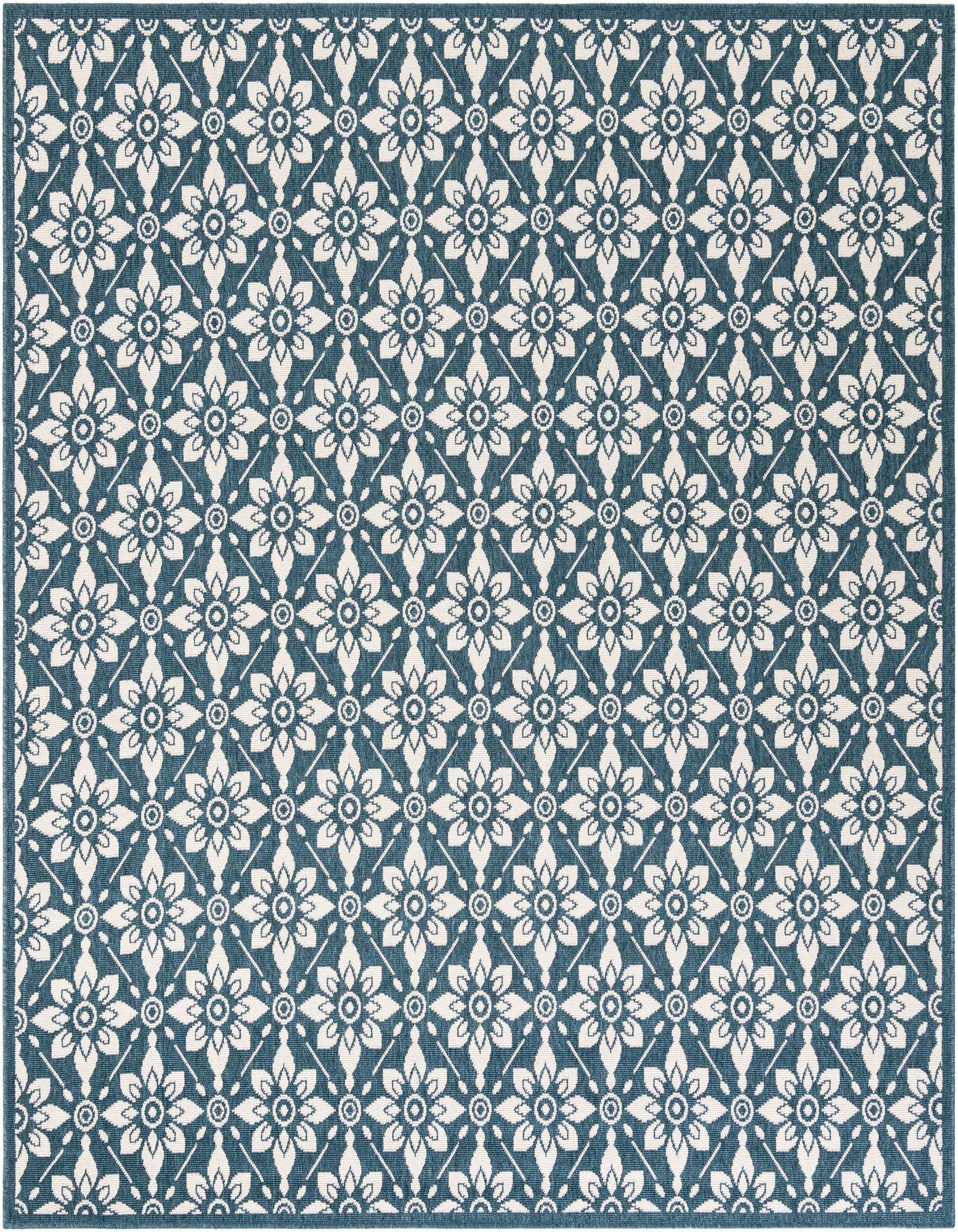 7' 10 x 7' 10 Easy-Clean Trellis Indoor / Outdoor Square Rug