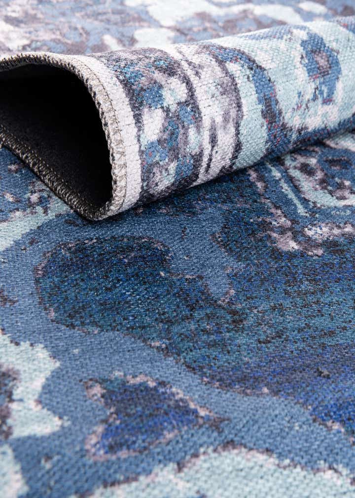 7' 3 x 7' 3 Washable Renaissance Square Rug