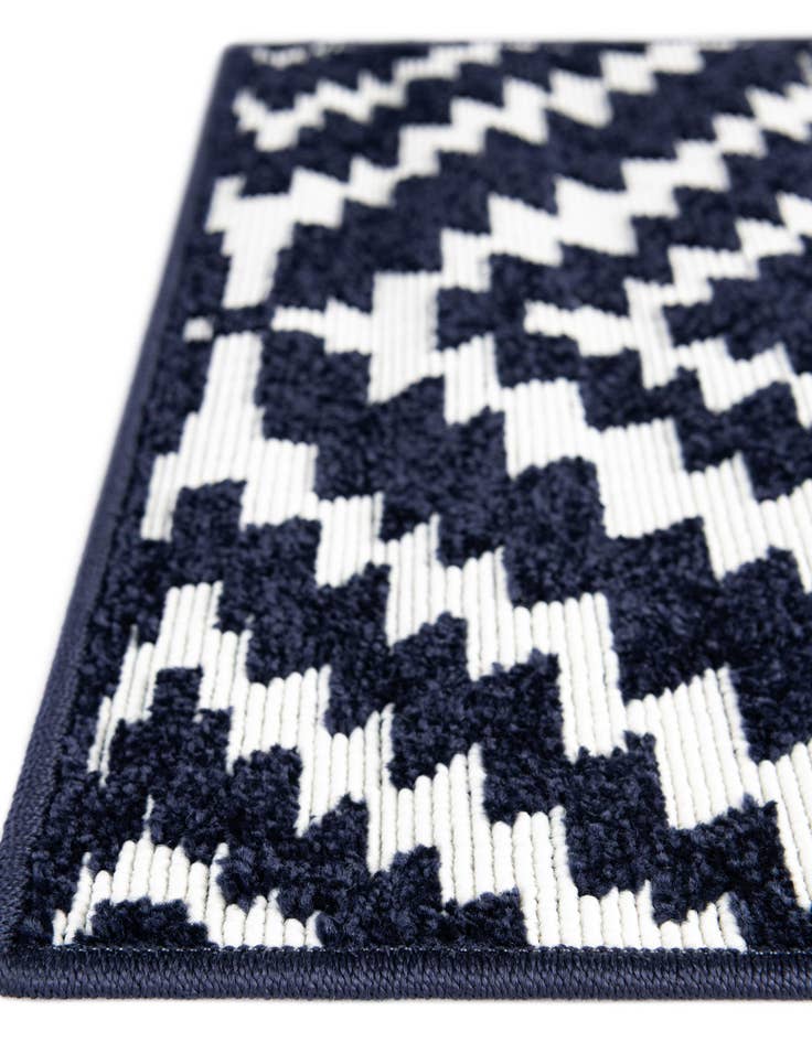 Detail image of 7' 10 x 7' 10  Washable Sabrina Soto Indoor / Outdoor Square Rug