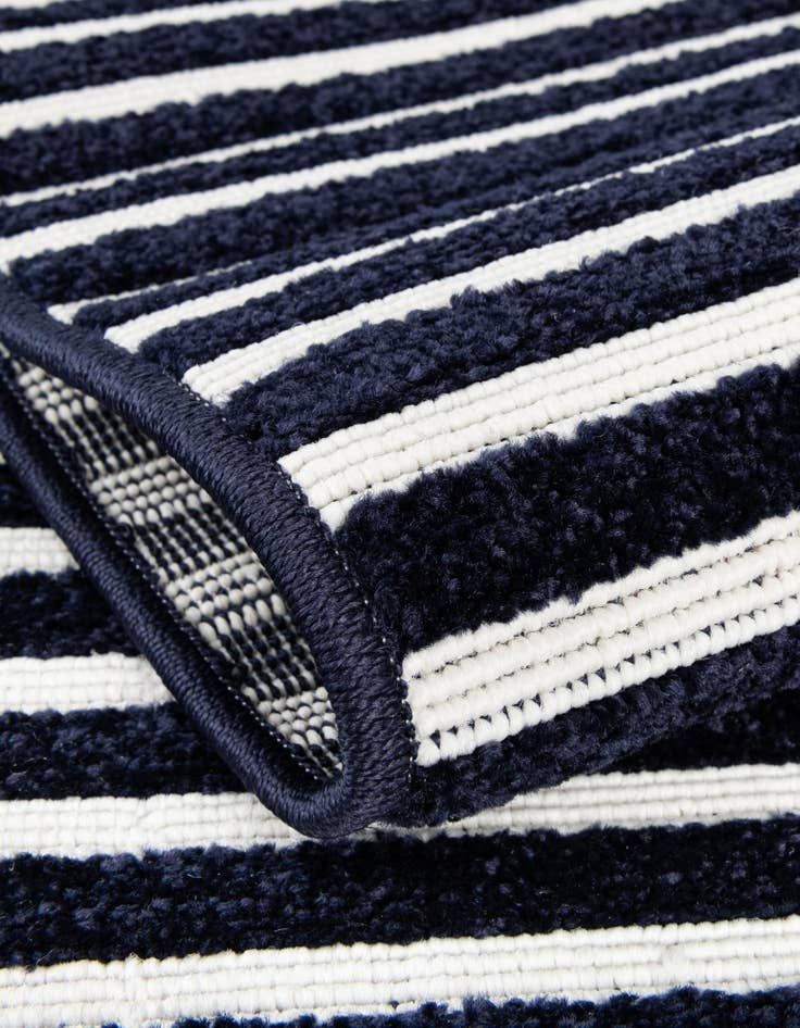 Detail image of 7' 10 x 7' 10 Easy-Clean Sabrina Soto Indoor / Outdoor Square Rug