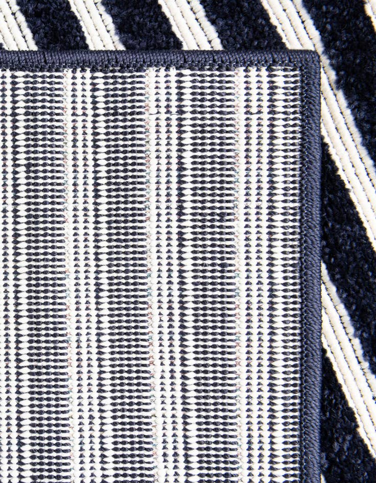 Detail image of 7' 10 x 7' 10 Easy-Clean Sabrina Soto Indoor / Outdoor Square Rug