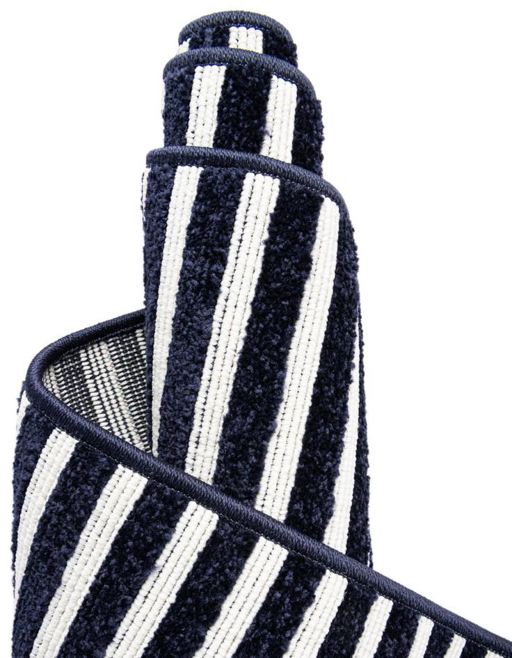 Detail image of 7' 10 x 7' 10  Washable Sabrina Soto Indoor / Outdoor Square Rug