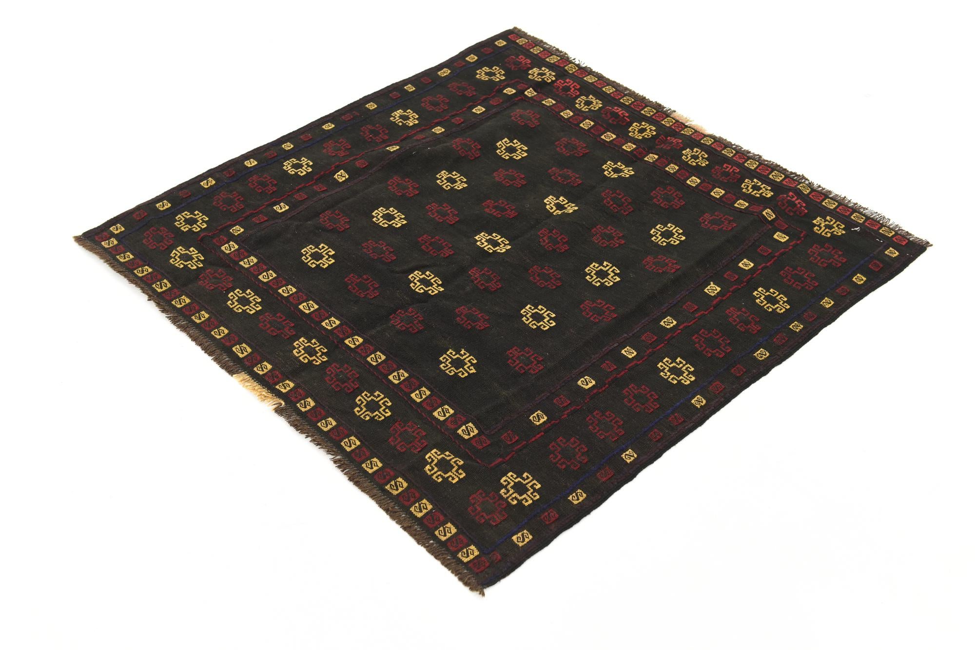 3' 10 x 4' Hand Knotted Sumak Wool Square Rug