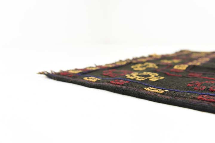 3' 10 x 4' Hand Knotted Sumak Wool Square Rug