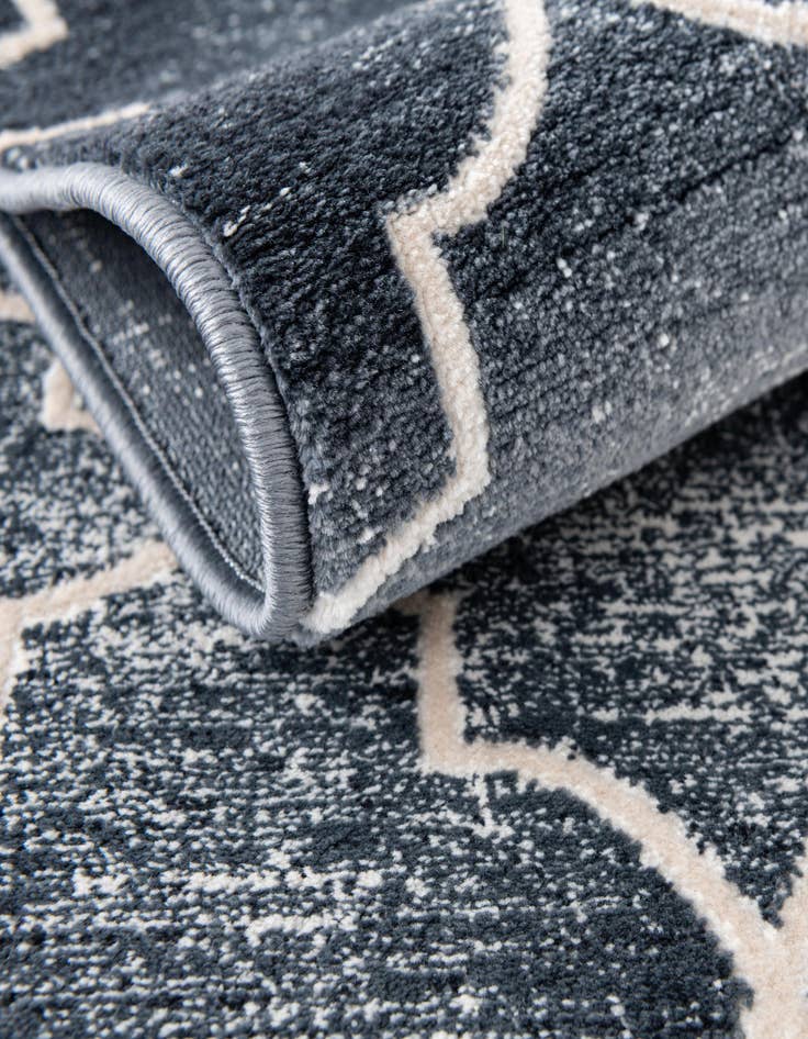 Detail image of 7' 10 x 7' 10 Uptown Lincoln Center Square Rug