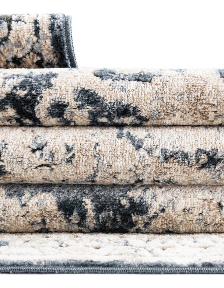 Detail image of 5' 3 x 5' 3 Villa Square Rug