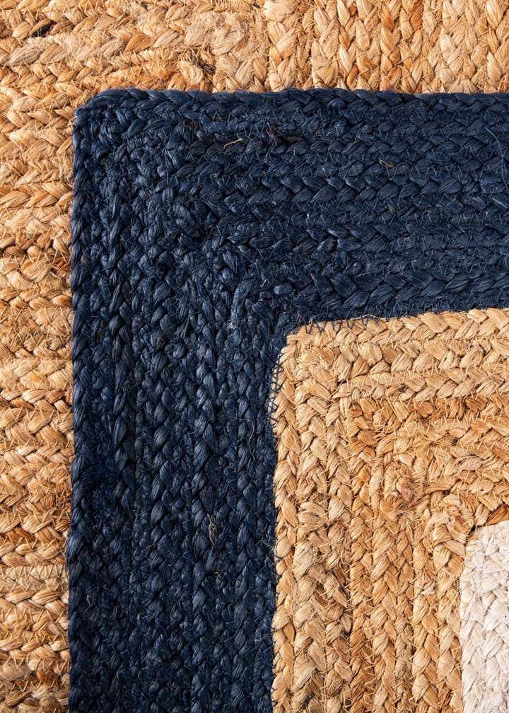 7' 10 x 7' 10 Handmade Braided Jute Square Rug