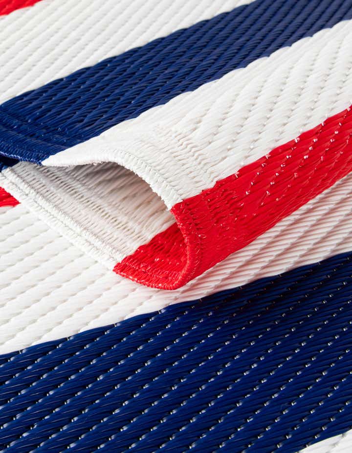 4' x 6' Easy-Clean Vista Breeze Indoor / Outdoor Rug