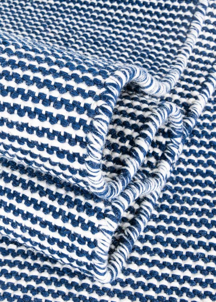 3' 3 x 3' 3 Easy-Clean Jill Zarin Palm Springs Indoor / Outdoor Round Rug