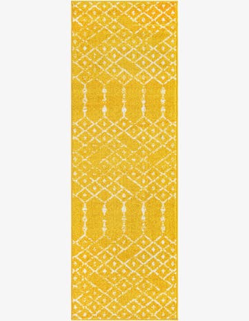 2' x 6' Newcomb · Diamond rug, yellow