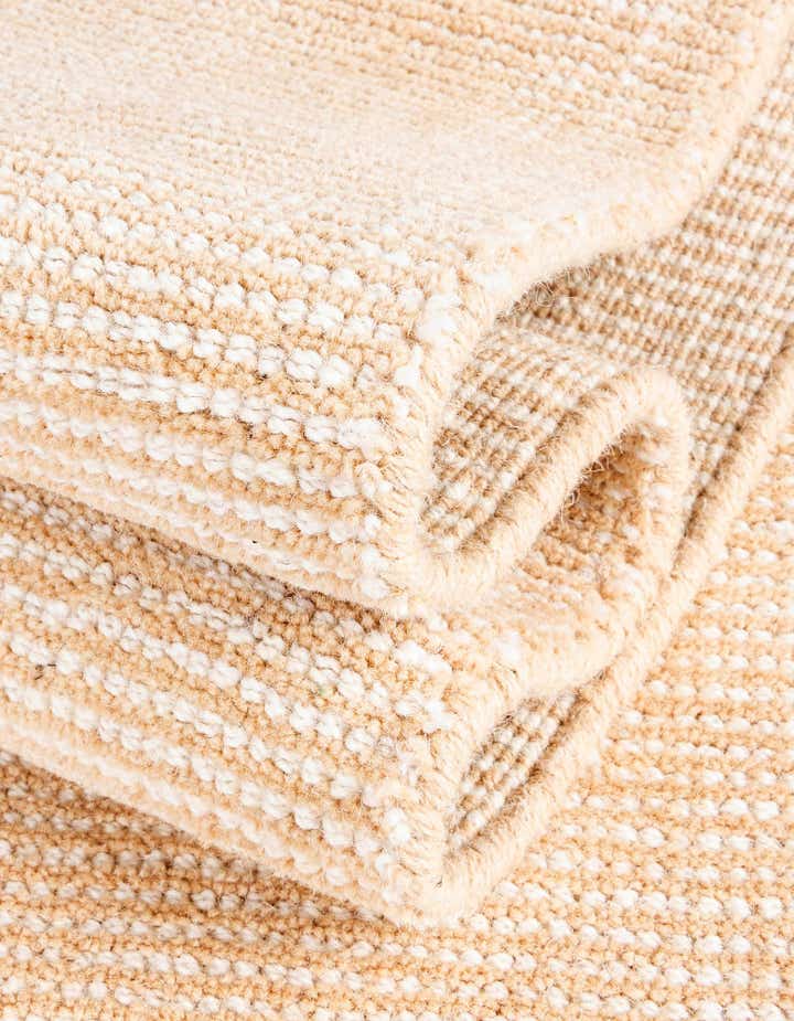 2' 2 x 3' 1 Hand Woven Jill Zarin English Manor Wool Rug