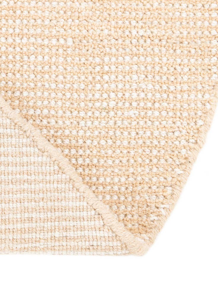 Detail image of 3' 1 x 3' 1 Hand Woven Jill Zarin English Manor Wool Round Rug