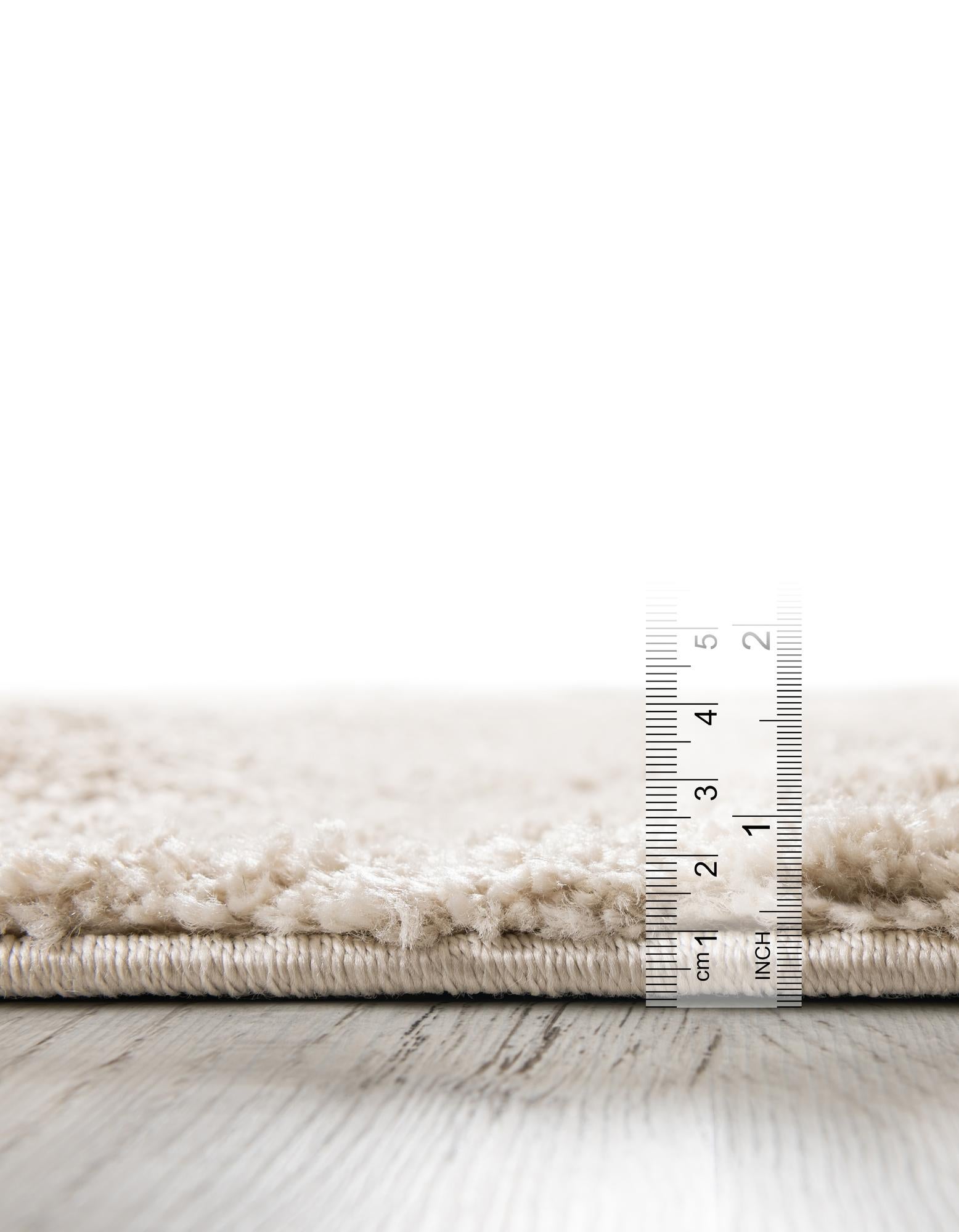 3' 3 x 5' 3 Soft Solid Shag Rug
