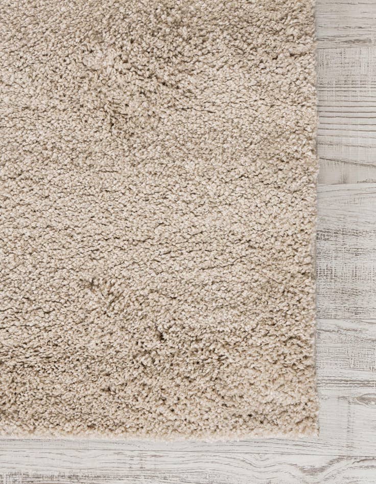 Detail image of 7' x 10' Soft Solid Shag Rug
