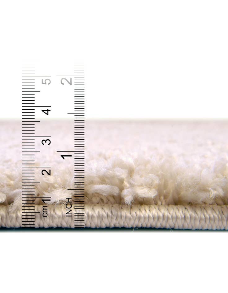 Detail image of 4' x 6' Soft Solid Shag Rug