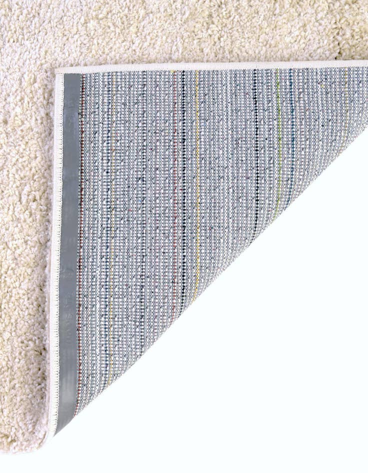 Detail image of 4' x 6' Soft Solid Shag Rug