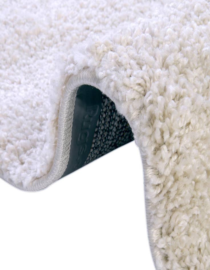 Detail image of 3' 3 x 3' 3 Soft Solid Shag Round Rug