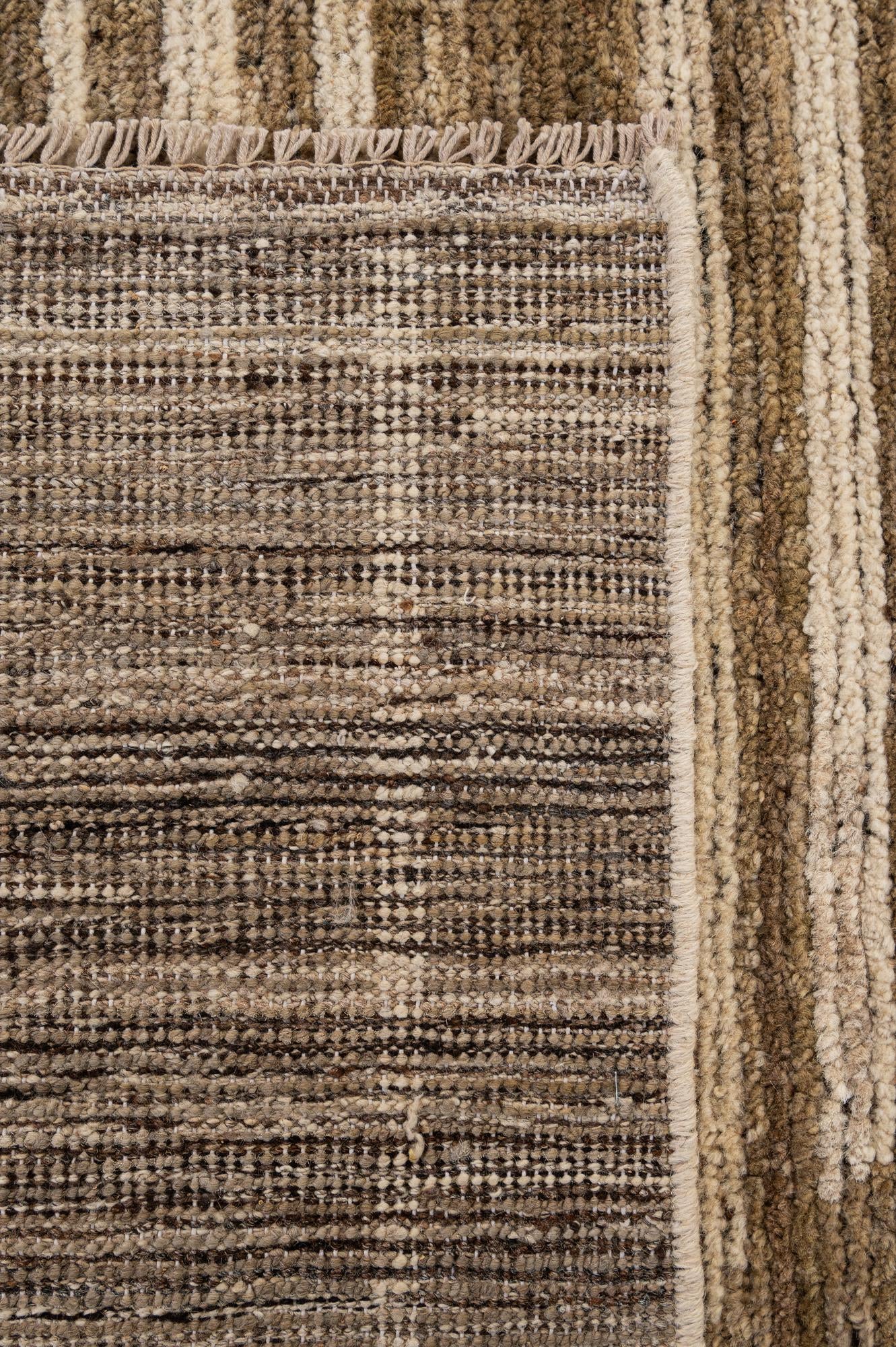 8' 1 x 9' 9 Hand Knotted Darya Wool Rug