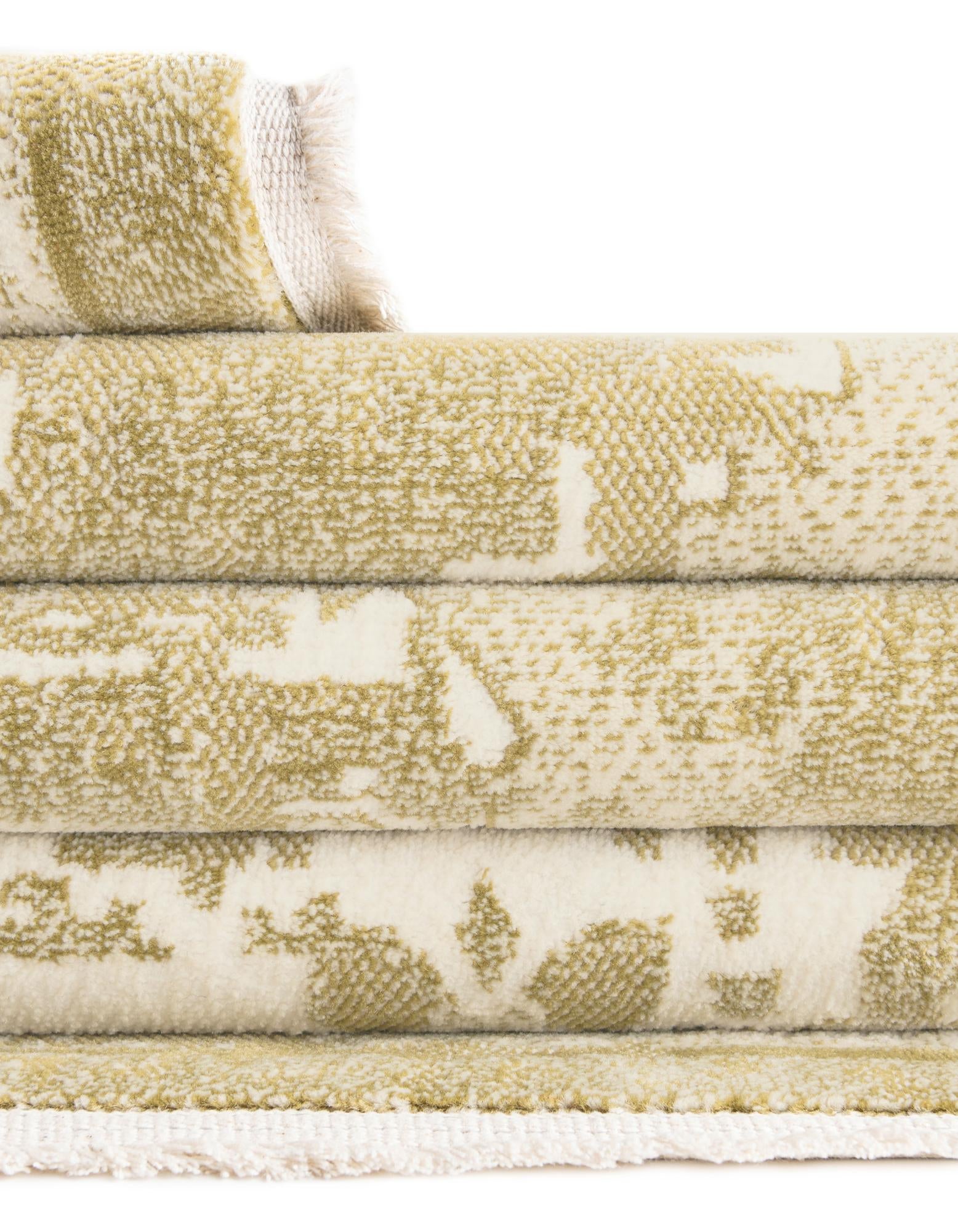 7' 10 x 10' Nain Design Rug