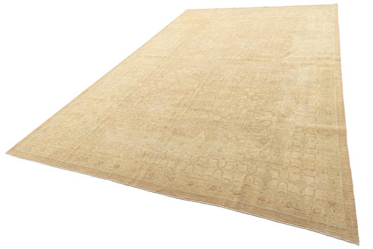 Detail image of 9' 9 x 15' 4 Hand Knotted Ziegler Rug