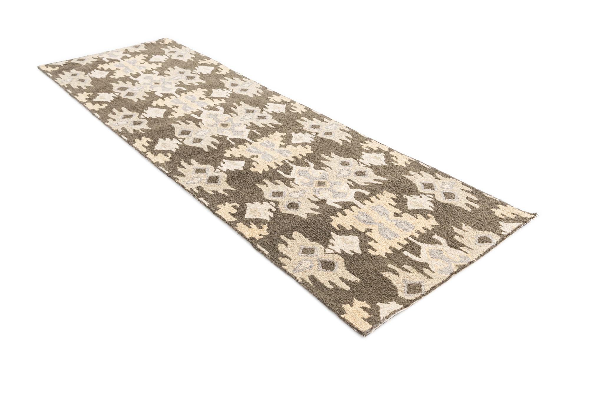 2' 7 x 8' Luna Runner Rug