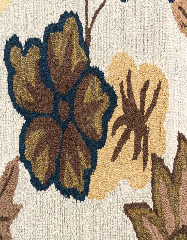 Detail image of 3' x 5' Agra Rug