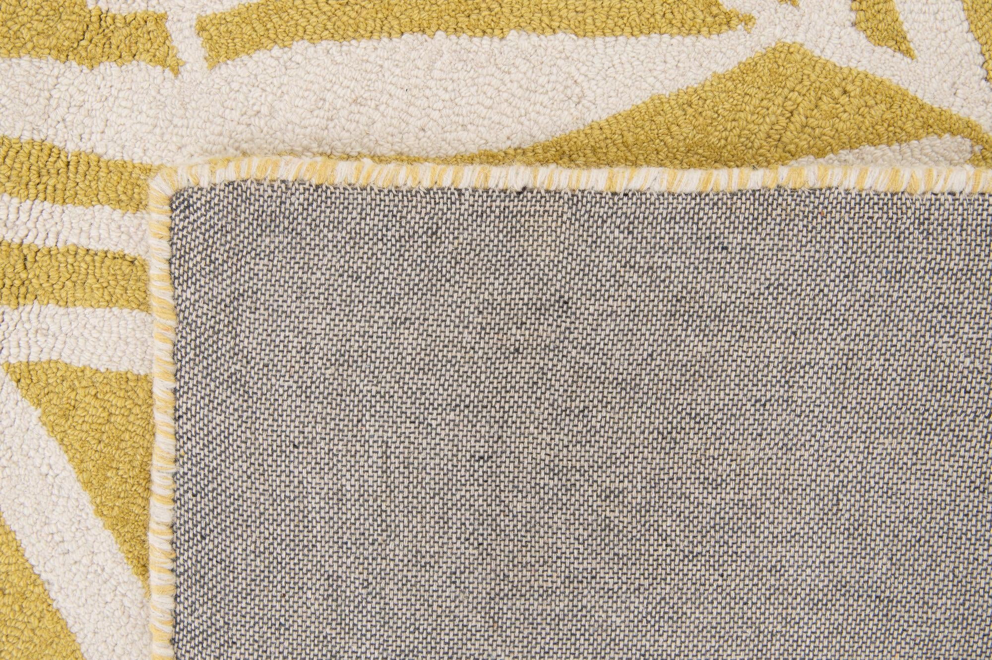 4' x 6' Agra Wool Rug