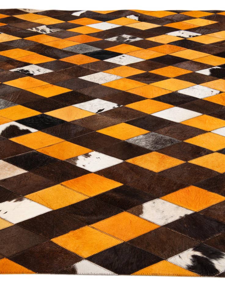 Detail image of 5' x 7' 11 Cowhide Stocks Rug