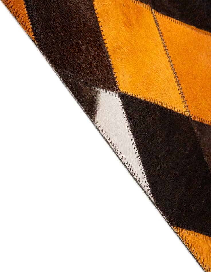 Detail image of 5' x 7' 11 Cowhide Stocks Rug