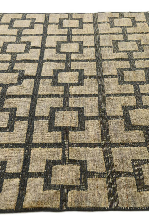 Detail image of 6' 2 x 8' 8 Hand Knotted Darya Wool Rug