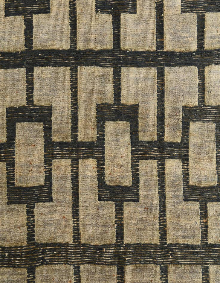 Detail image of 6' 2 x 8' 8 Hand Knotted Darya Wool Rug