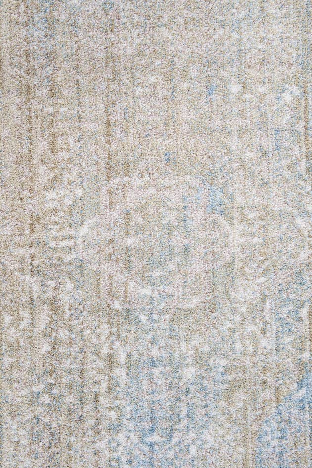 Detail image of 5' 3 x 7' 7 Deepa Rug